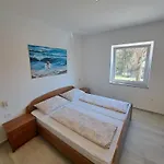 Totic Apartament Malinska