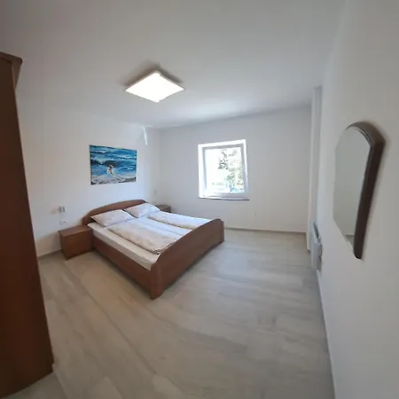 Daire Totic Malinska